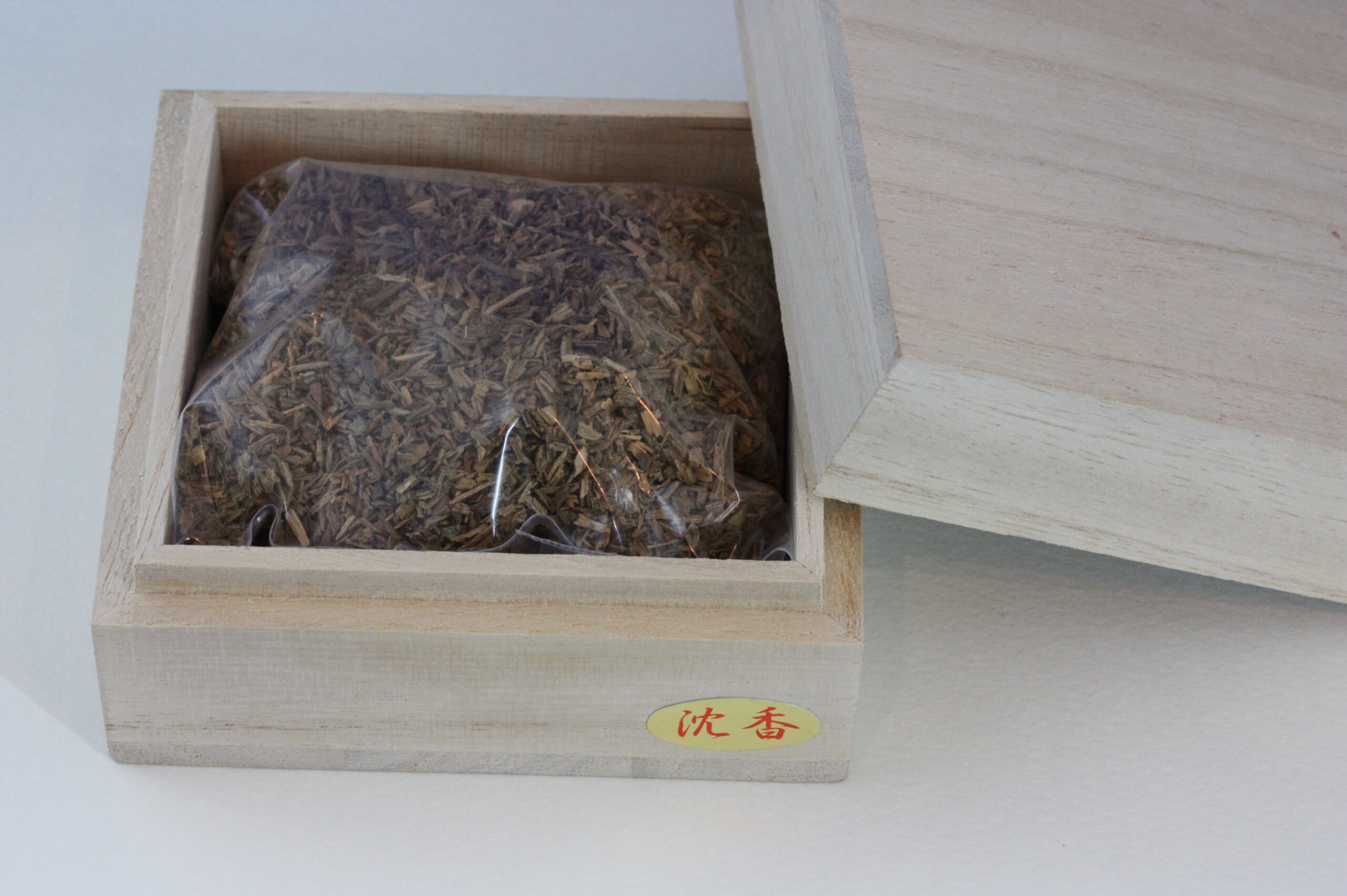 沈香　刻み　桐箱入り