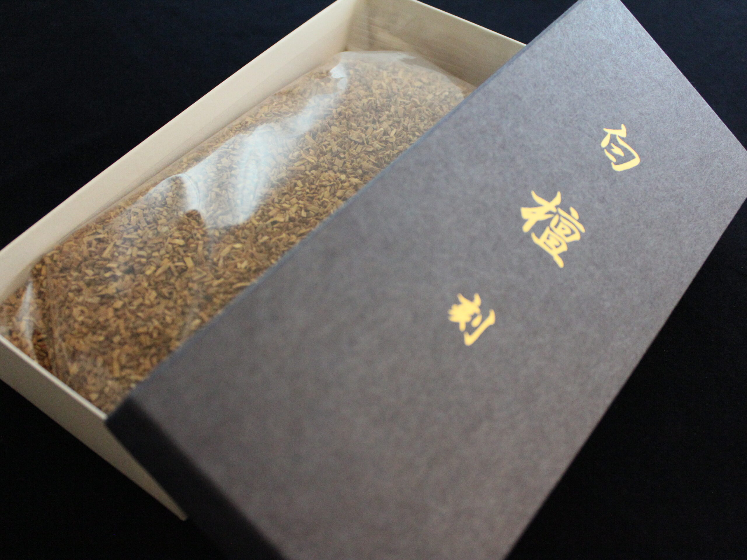 白檀　刻み　箱入り　※目方のご指定頂けます。