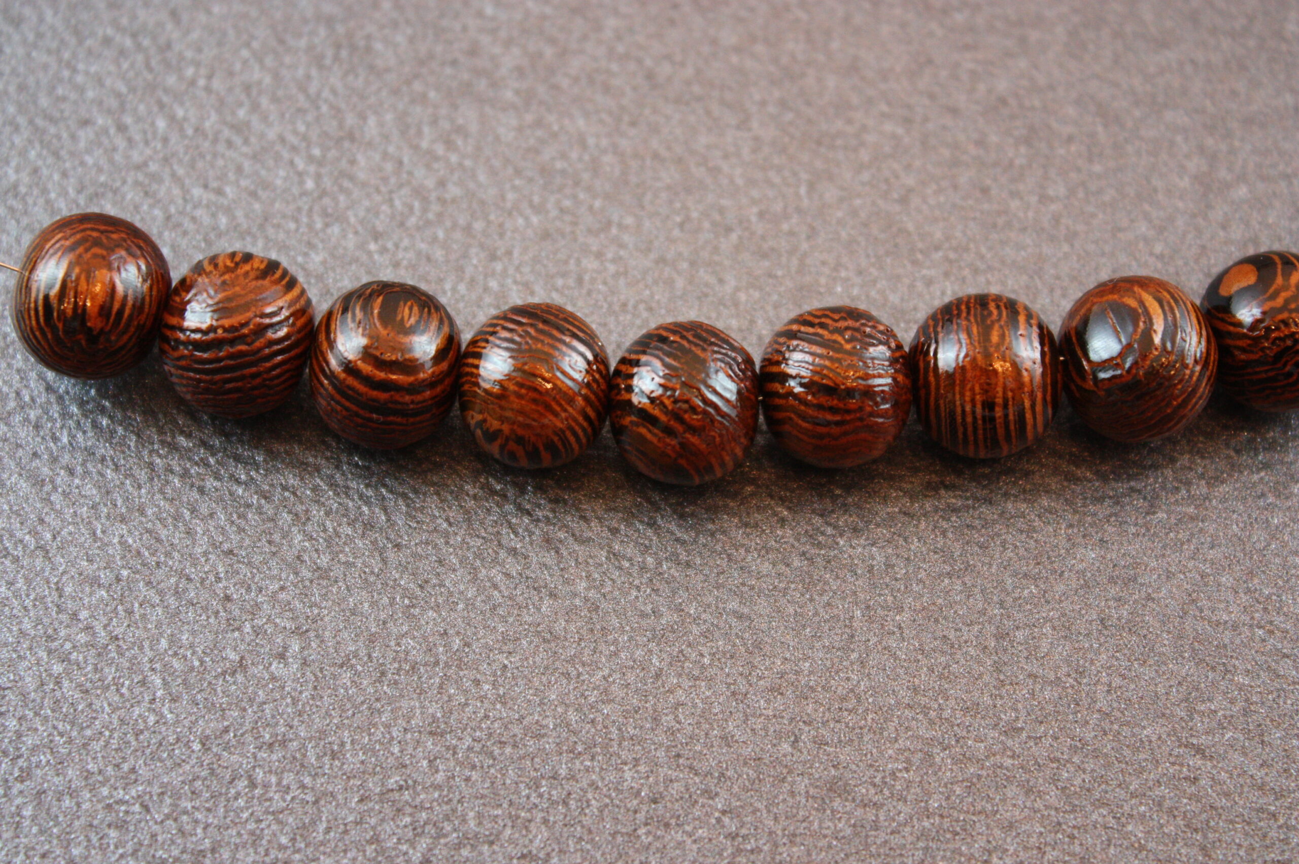 鉄刀木（タガヤ）