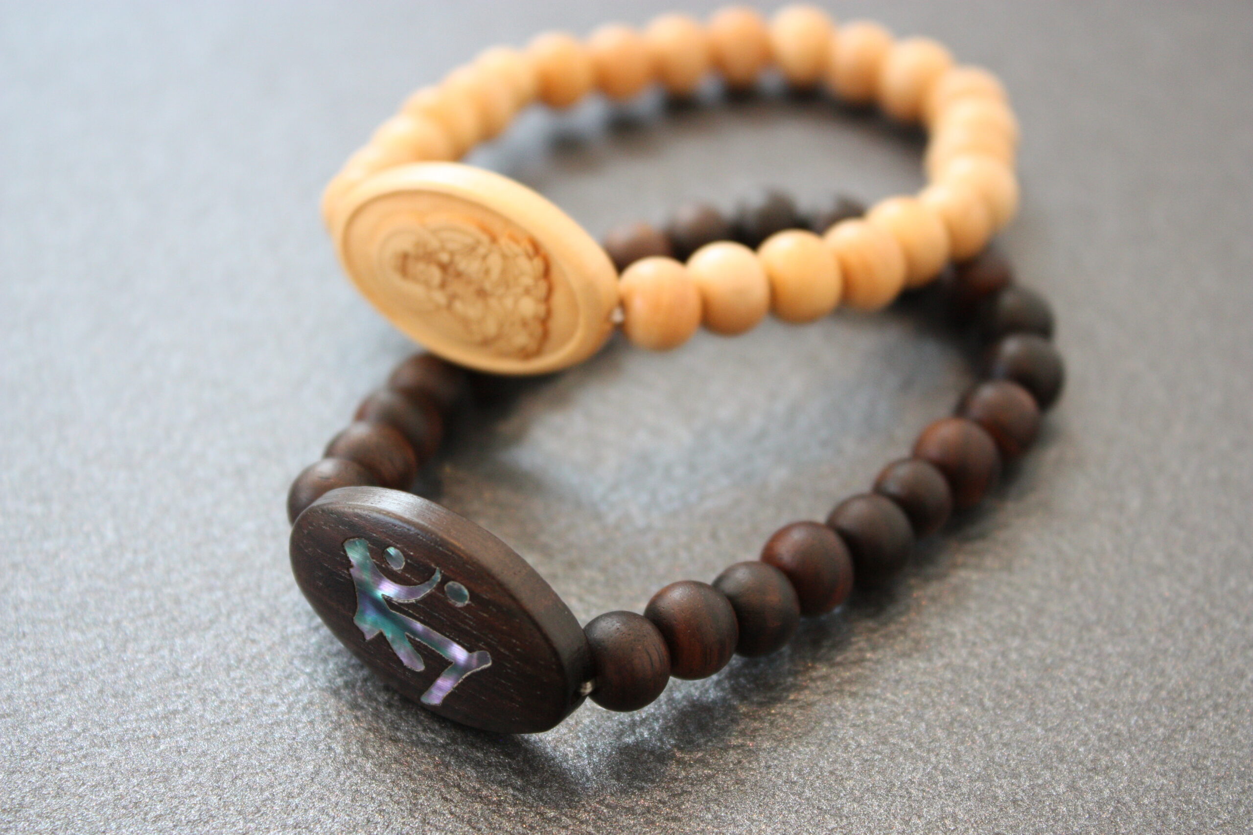 柘　レーザー八体佛 縞黒檀　貝象嵌加工