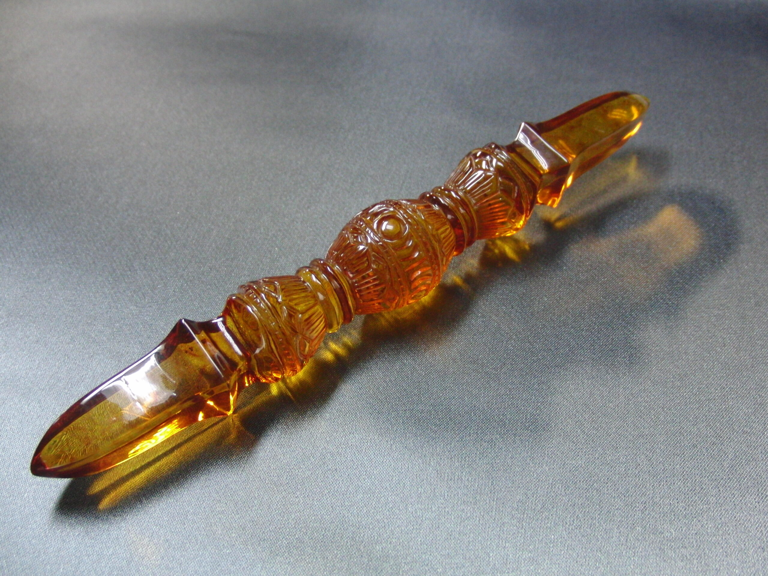 圧縮琥珀　独鈷杵